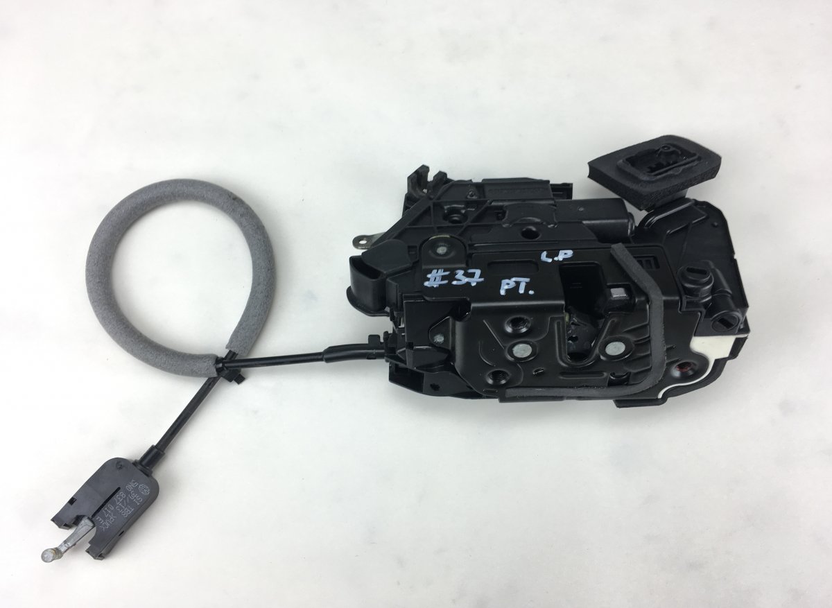 Volkswagen Golf 6 Door lock — rear right Door lock — rear right — VW GOLF VII (5G1, BA5,...