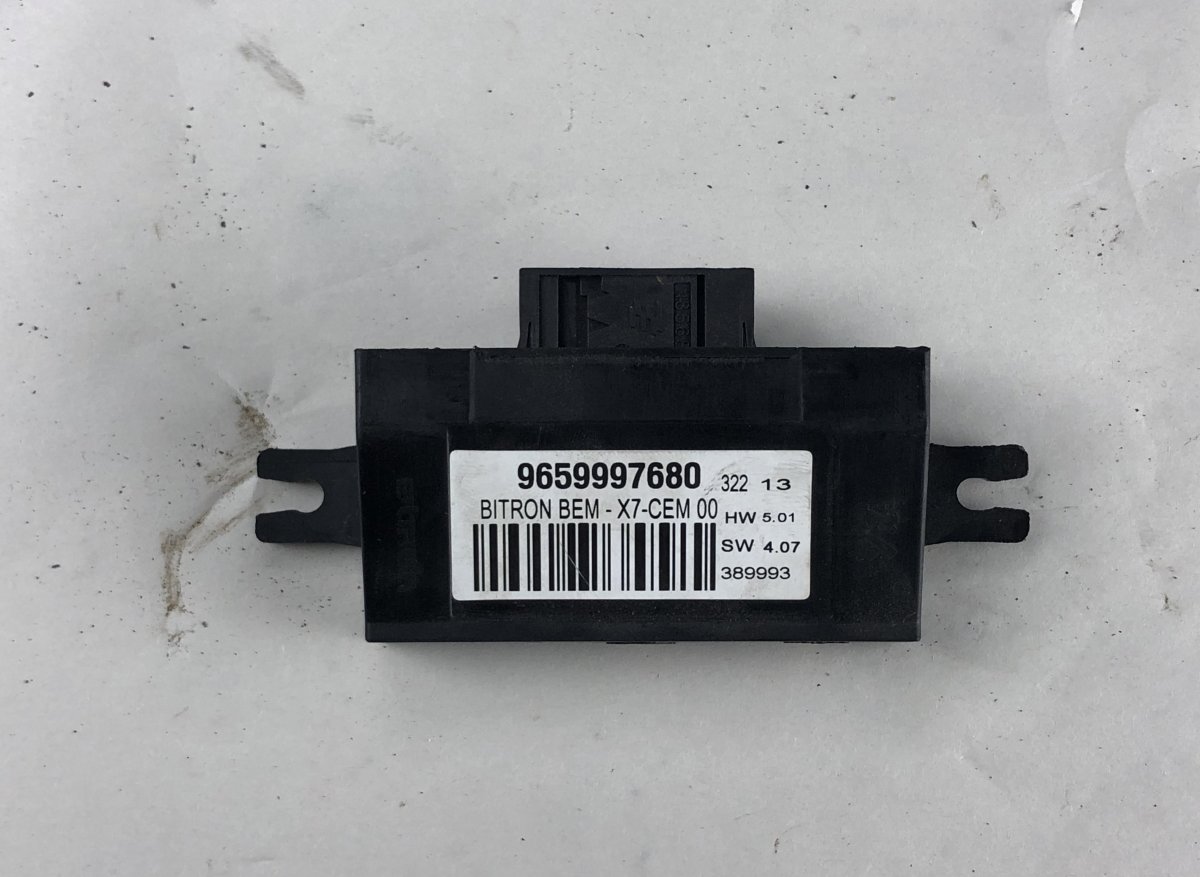 Citroen DS4 Door control unit front left