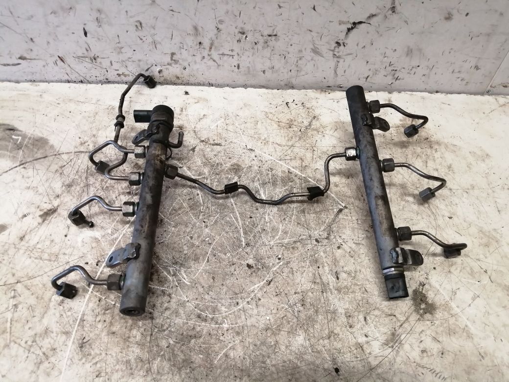 Mercedes-Benz A (W169) Fuel Distributor / fuel rail MERCEDES-BENZ ML-CLASS (W164) (2005-2011) Fuel ...