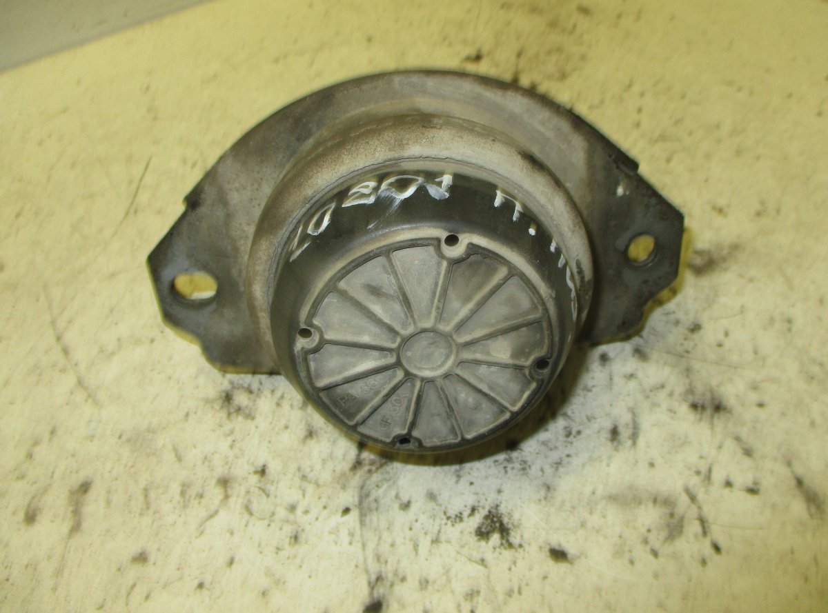 Land Rover Range Rover Sport Engine Mount left LAND ROVER RANGE ROVER SPORT I (L320) (2005-201...