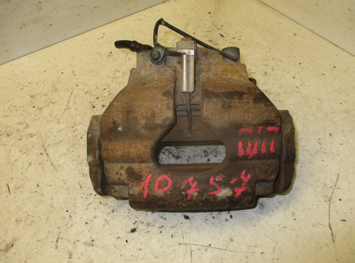 Volkswagen Touareg Brake caliper — front right Brake caliper — front right — VW TOUAREG I (7L)...