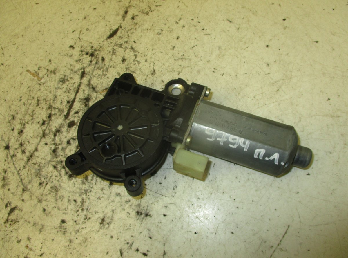 BMW X5 (E53) Window Regulator Motor Front Left