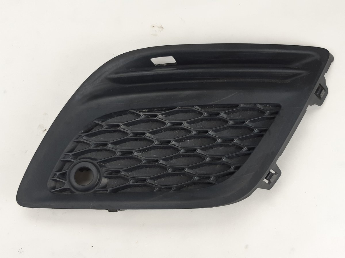 Volvo XC60 Front Bumper Grille Left VOLVO XC60 I (2009-2017) Front Bumper Grille Le...