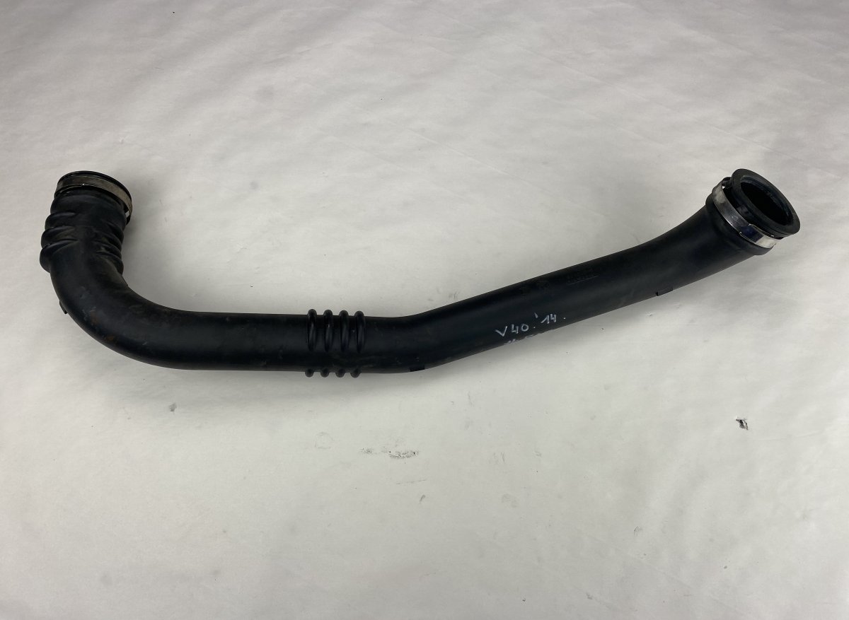 Volvo V40 Turbocharger air inlet Pipe VOLVO V40 (2012-2019) Turbocharger air inlet Pi...