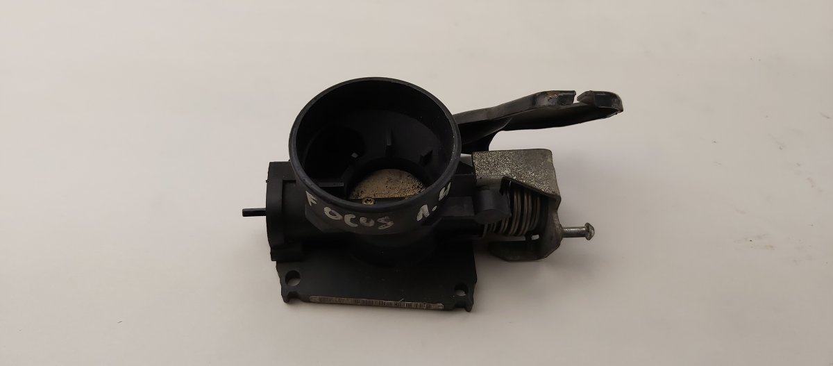 Ford Focus Throttle body Throttle body — FORD FOCUS I (1998-2007) — XS4U...