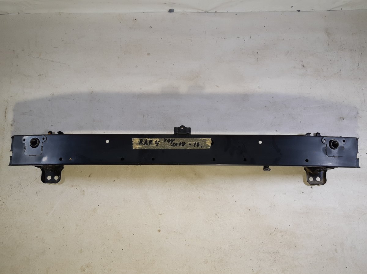 Toyota RAV4 (XA30) передний бампер, штифт TOYOTA RAV 4 III (XA30) (2005-2012) Front Bumpe...