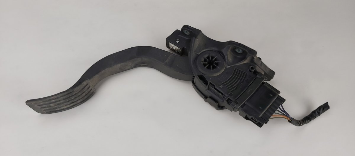 Ford S-Max Accelerator Pedal FORD S-MAX I (2006-2014) Accelerator Pedal 6G92...
