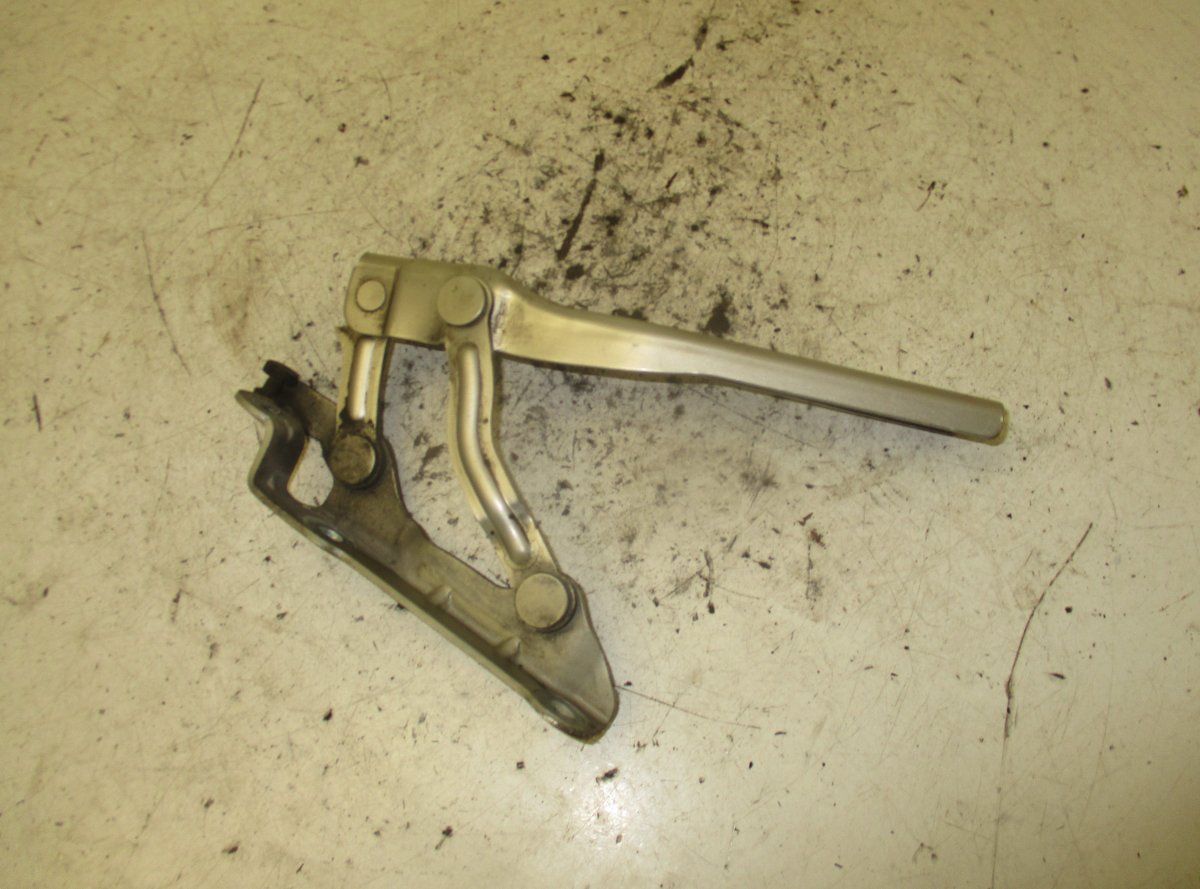Skoda Octavia Bonnet Hinge Right SKODA OCTAVIA II (1Z) (2004-2013) Bonnet Hinge ...