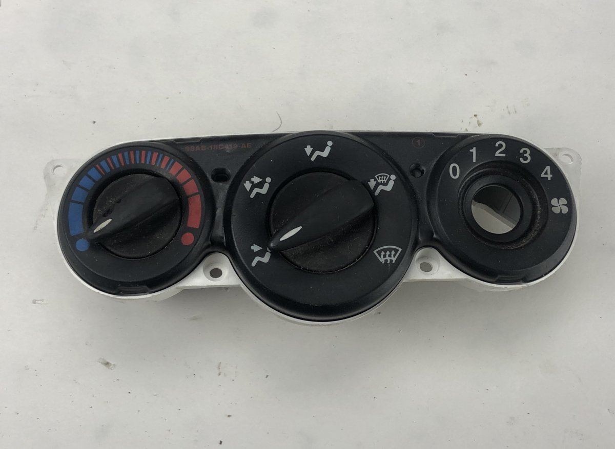 Ford Focus Heater control panel Heater control panel — FORD FOCUS I (1998-2007)...