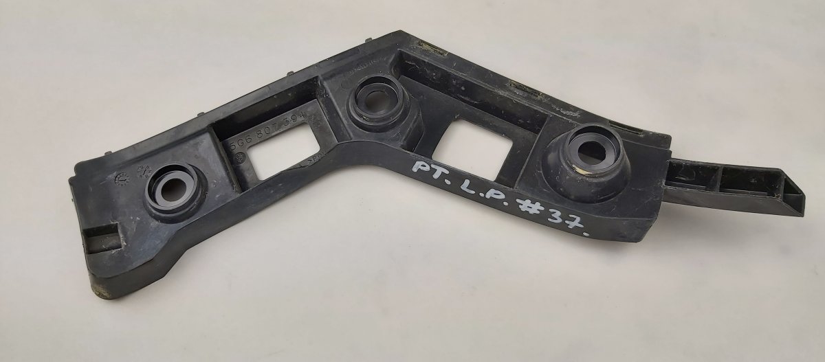 Volkswagen Golf 6 Rear bumper Carrier holder on fender right VW GOLF VII (5G1, BA5, BV5, BQ1, BE) (2012-2020...