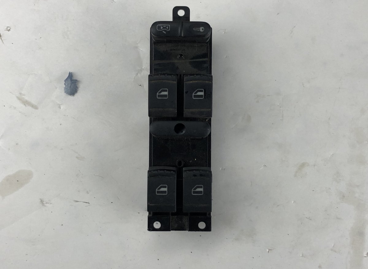 Volkswagen Passat Main windows switch VW PASSAT B5 (3B2) (1996-2000) Main windows swi...