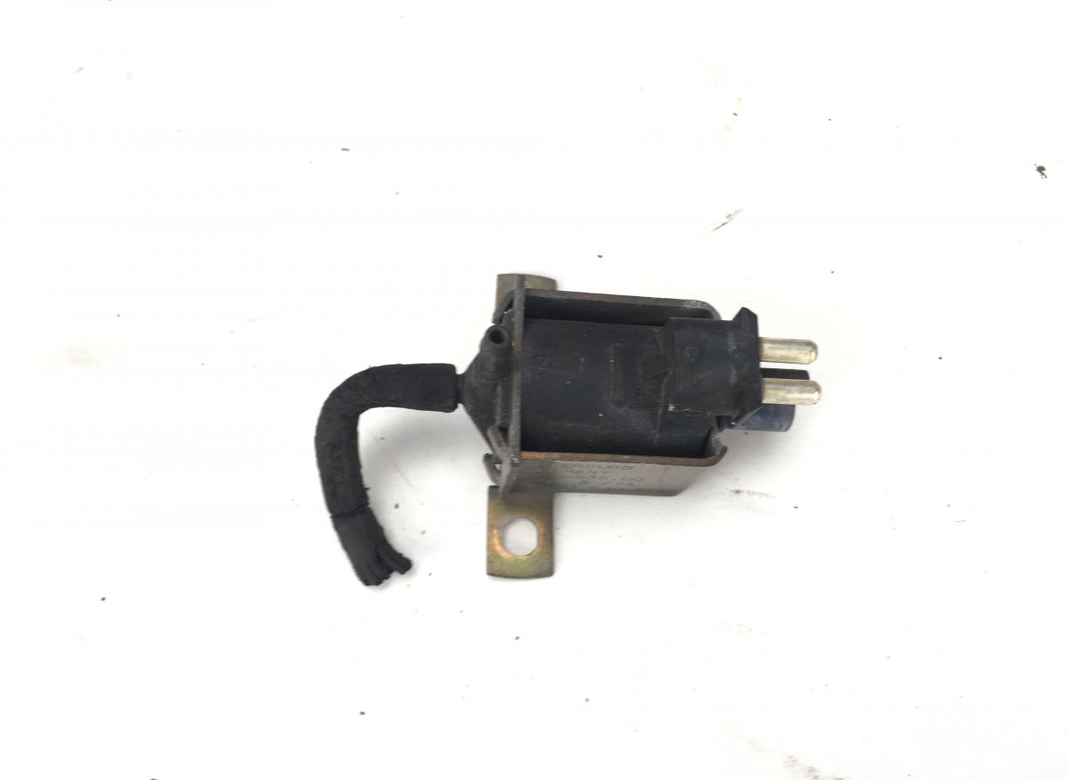 Mercedes-Benz 200 - 300 (W123) Engine Solenoid Valve MERCEDES-BENZ S-CLASS (W126) (1979-1991) Engine...