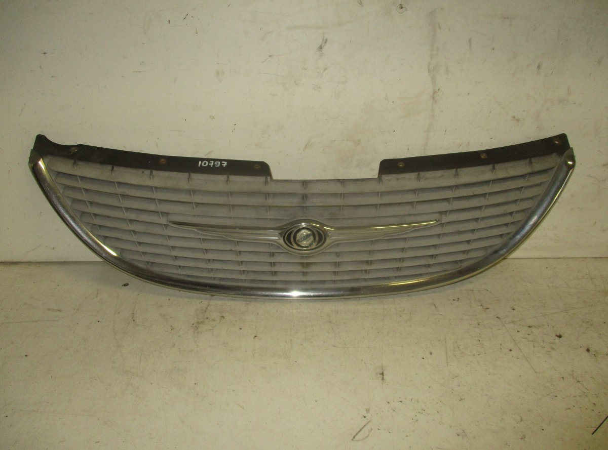 Chrysler Voyager / Town & Country Radiator Grille