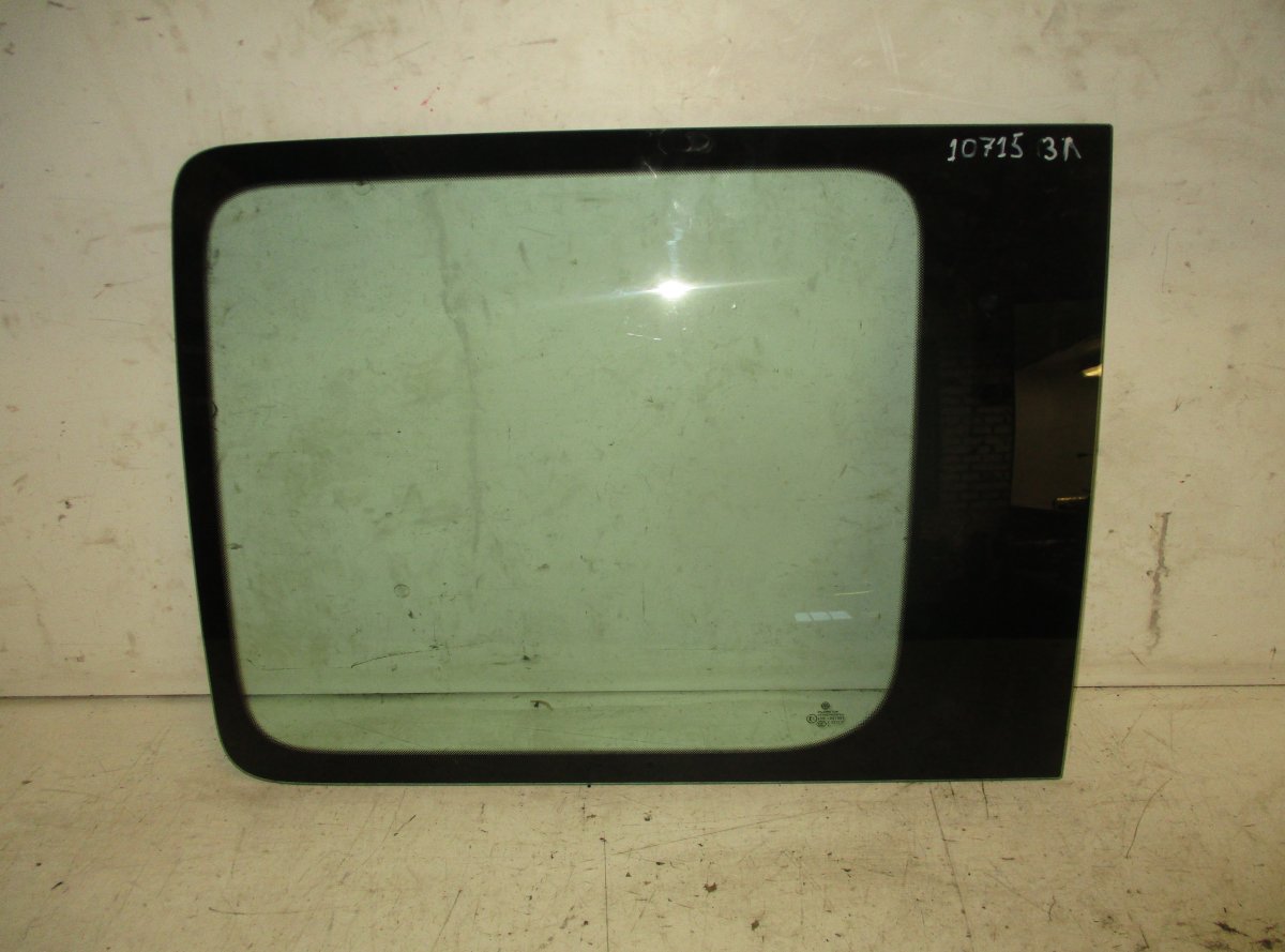 Volkswagen Caddy (2K) Door window glass rear left VW CADDY III (2K) (2004-2015) Door window glass...