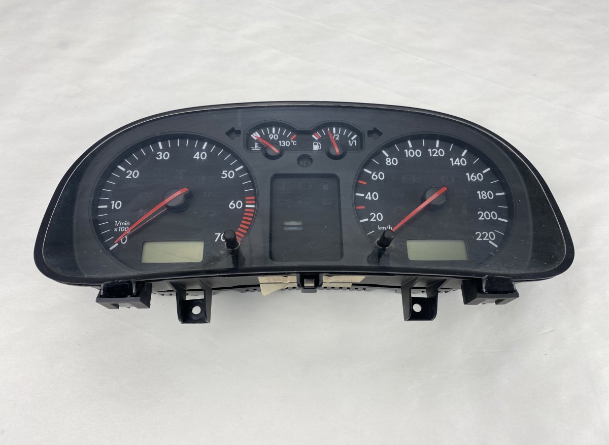 Volkswagen Golf 3 Speedometer VW GOLF IV (1J) (1997-2006) Speedometer 1J09208...
