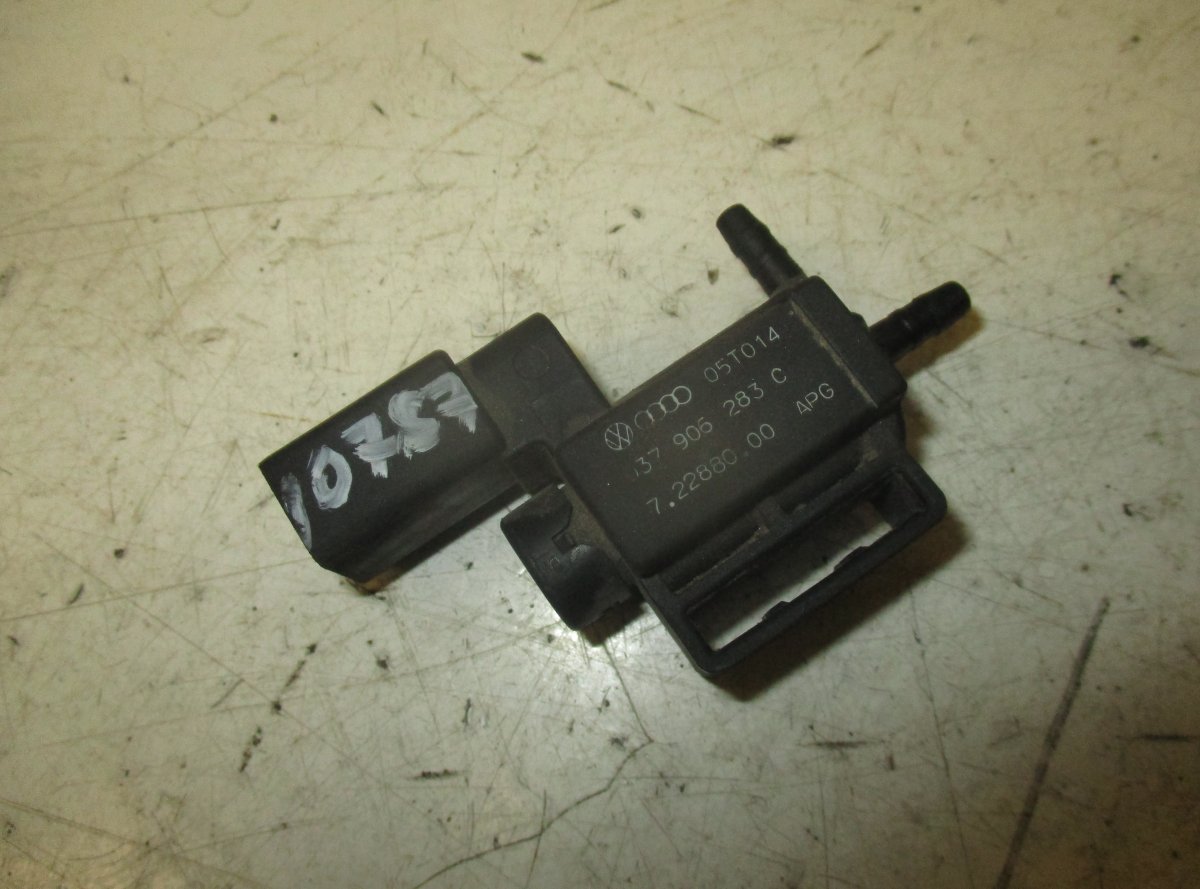 Skoda Octavia Engine Solenoid Valve SKODA OCTAVIA II (1Z) (2004-2013) Engine Soleno...