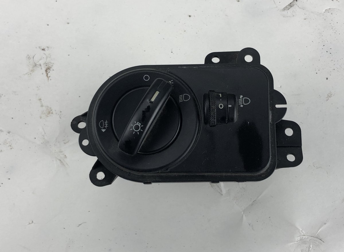 Ford Fiesta Headlight Switch Headlight switch — FORD FIESTA V (2001-2008) — ...