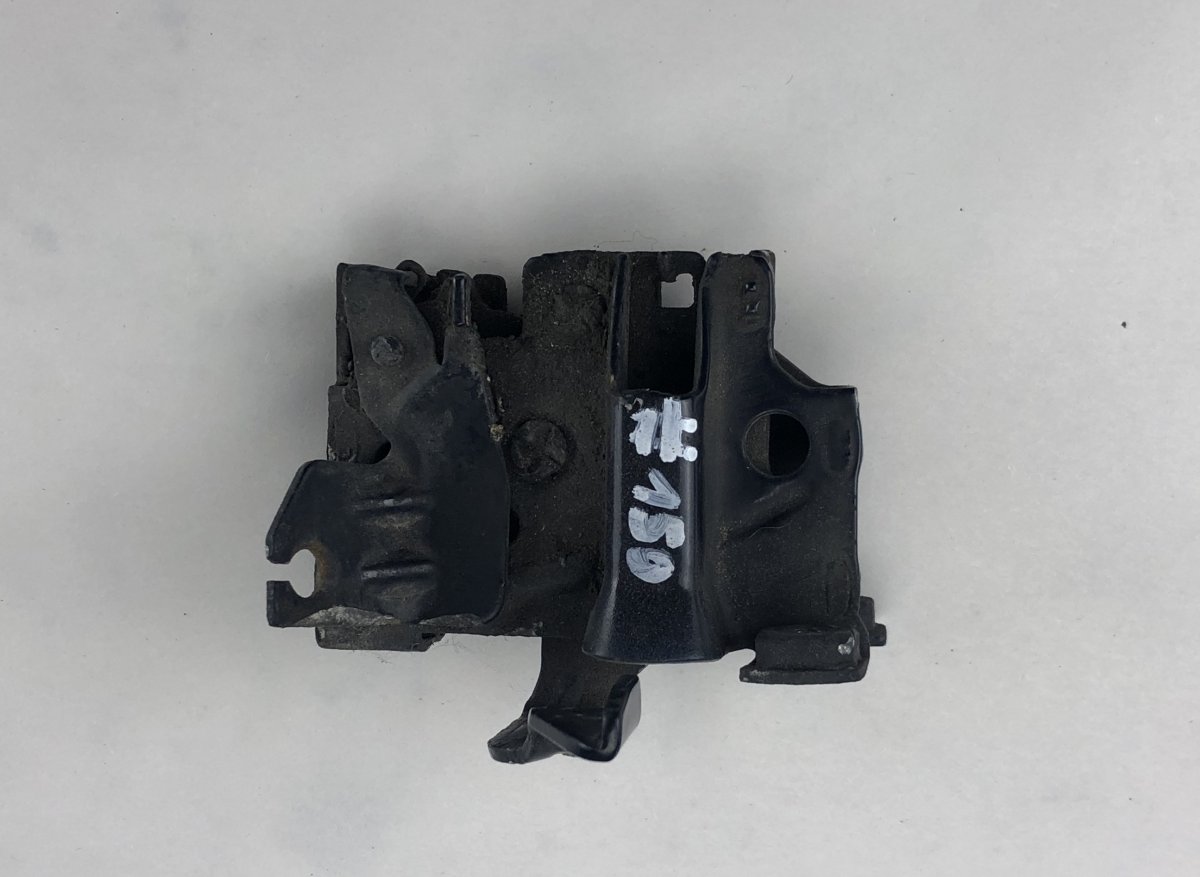 Mercedes-Benz 200 - 300 (W123) Bonnet latch right MERCEDES-BENZ S-CLASS (W126) (1979-1991) Bonnet...