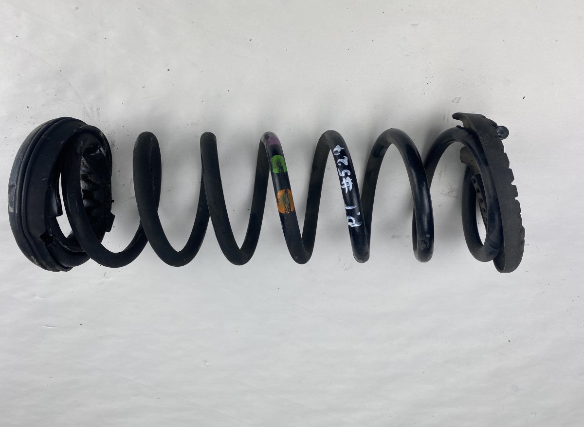 Volvo V40 Spring Rear Right VOLVO V40 (2012-2019) Spring Rear Right

Genera...
