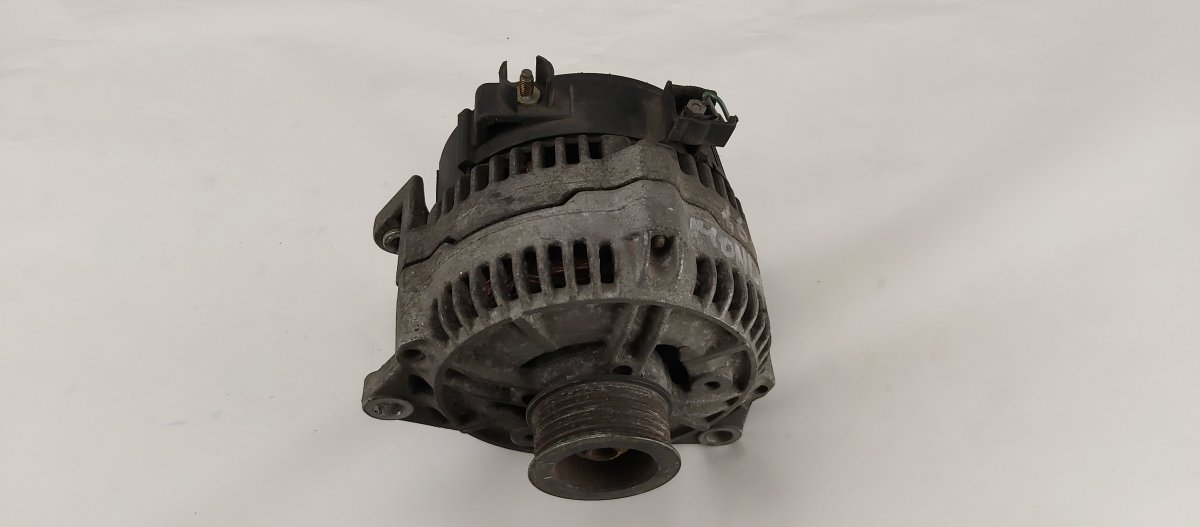 Ford Mondeo Alternator FORD MONDEO I (1993-1996) Alternator 0123212001...