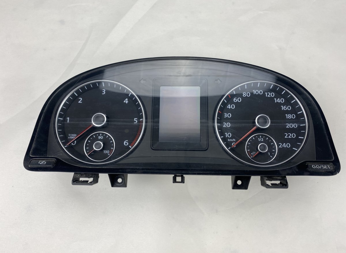 Volkswagen Caddy (2K) Speedometer VW CADDY III (2K) (2004-2015) Speedometer 2K092...