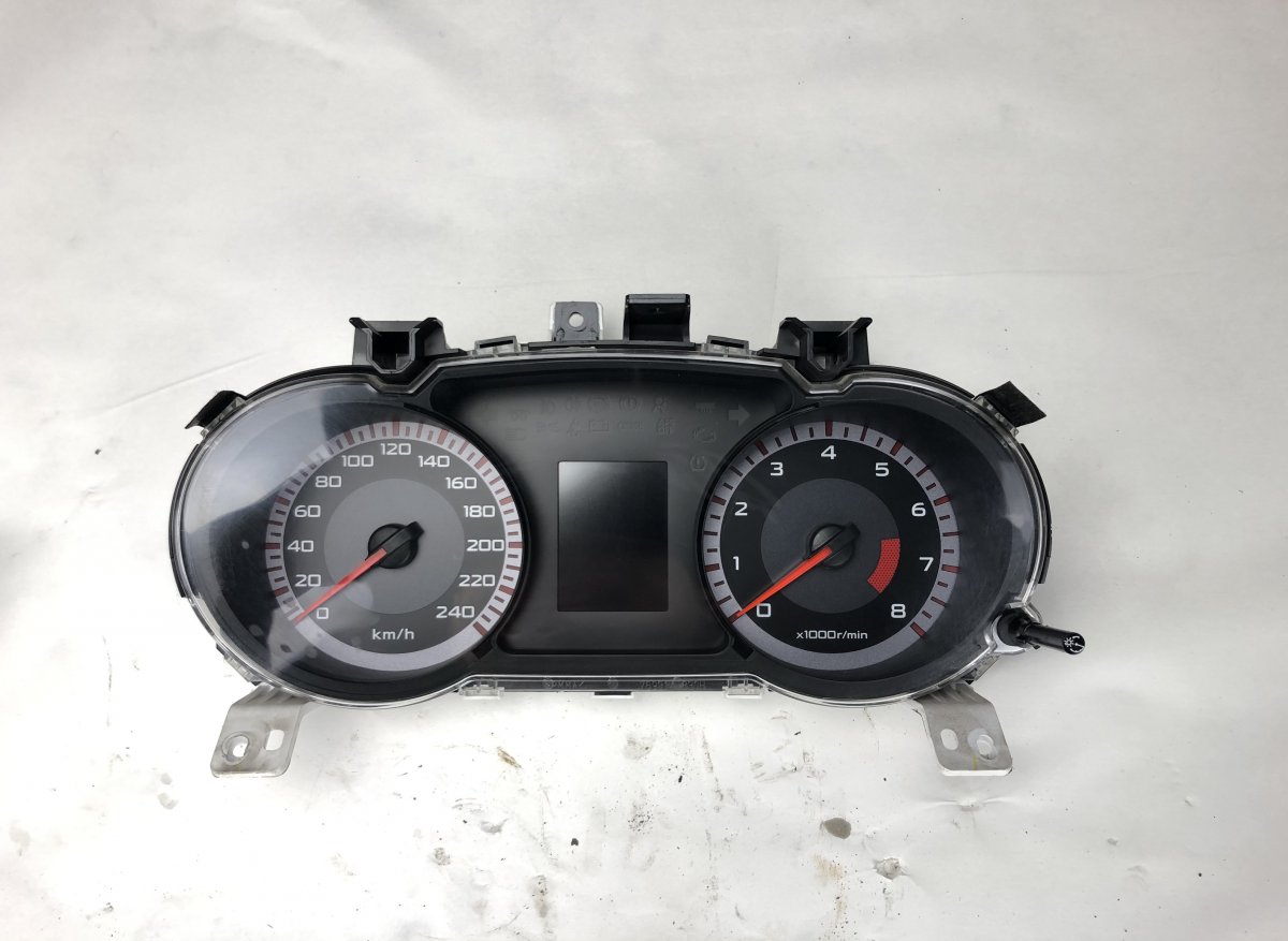 Mitsubishi Lancer mittaristo Instrument cluster — MITSUBISHI LANCER (CV, CX,...