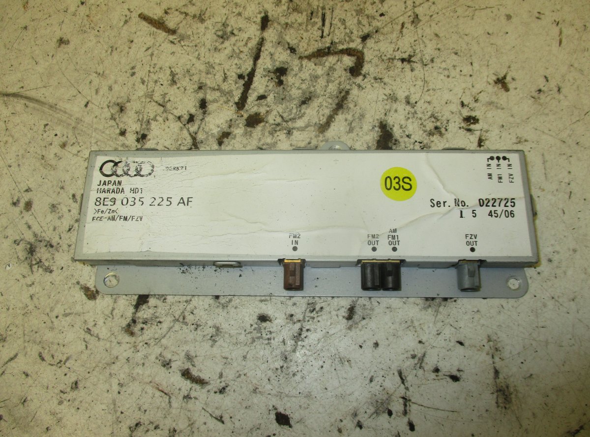 Audi A4 (B7) Aerial amplifier / control unit AUDI A4 (B7) (2004-2008) Aerial amplifier / con...