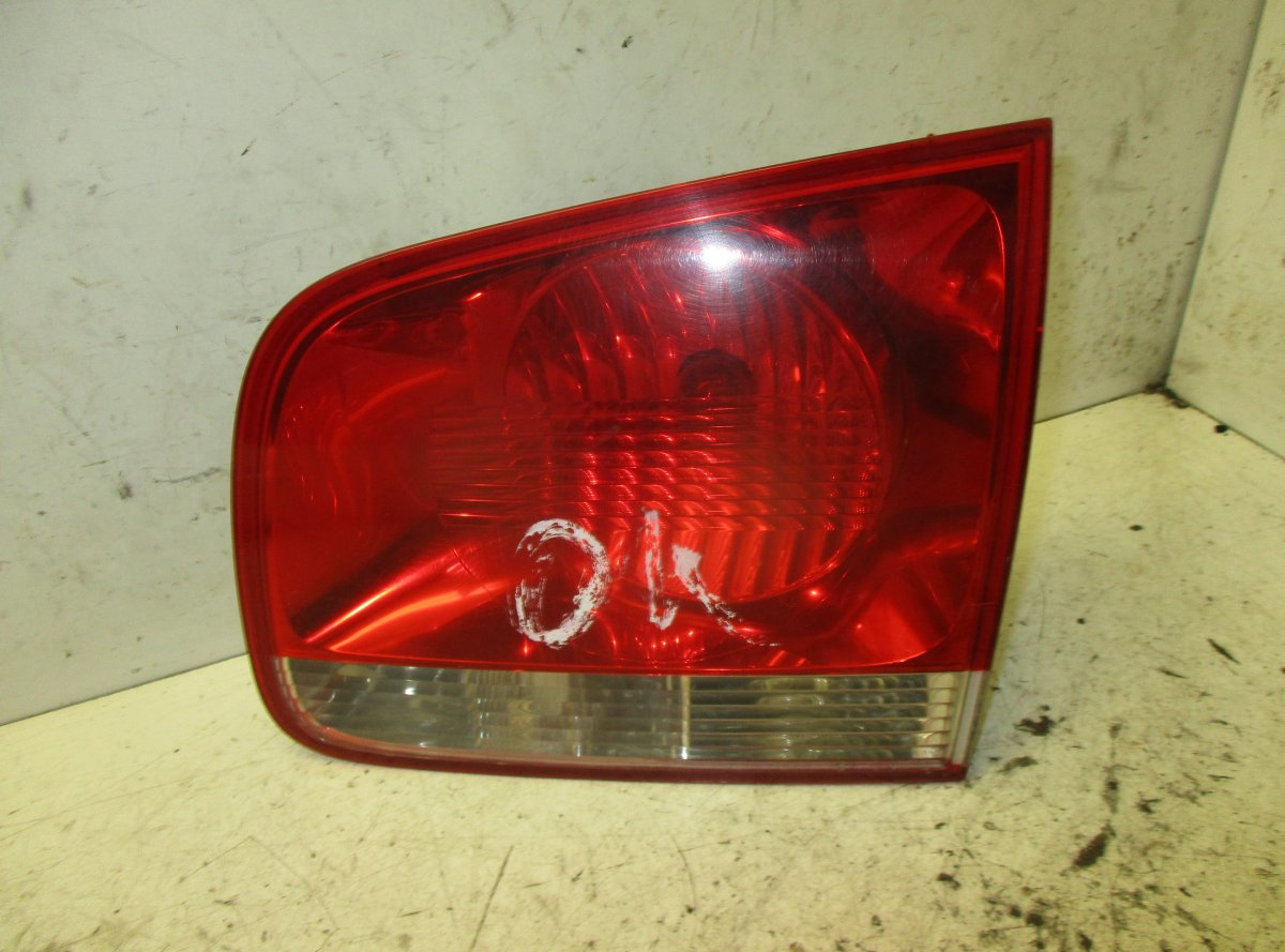Volkswagen Touareg Inner tail light, right VW TOUAREG I (7L) (2002-2010) Inner tail light,...