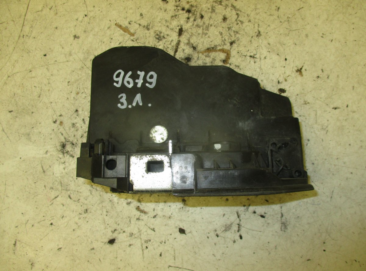 BMW 5 (E39) Door lock — rear left Door lock — rear left — BMW 5 (E60, E61) (2003-...