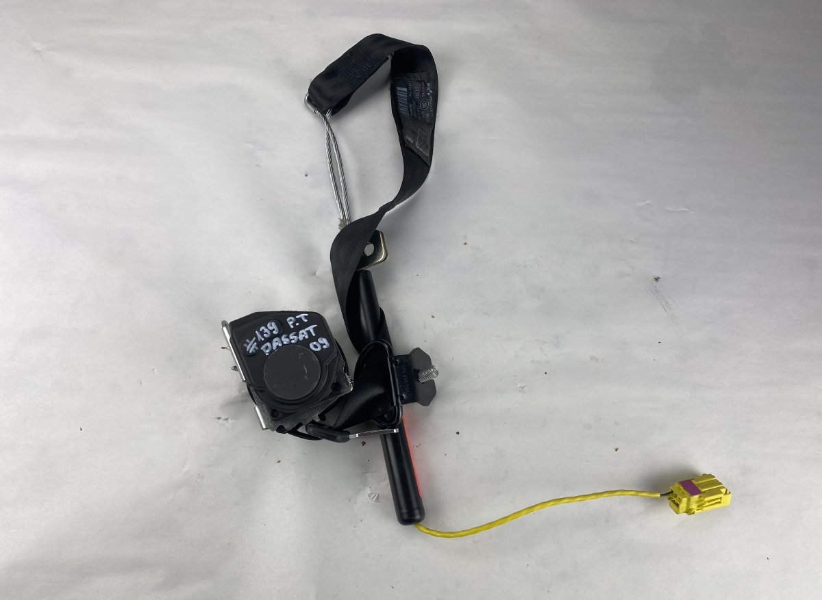 Volkswagen Passat (B7) Seat Belt Rear Right VW PASSAT B7 / ALLTRACK (2010-2015) Seat Belt R...