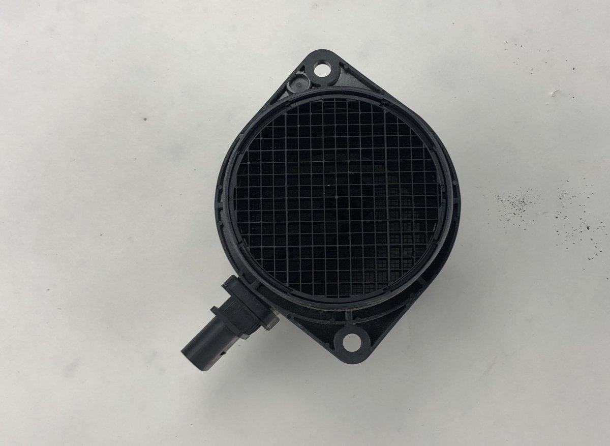 Volkswagen Passat Mass Air-Flow Sensor VW PASSAT B6 (3C) (2005-2010) Mass Air-Flow Sen...