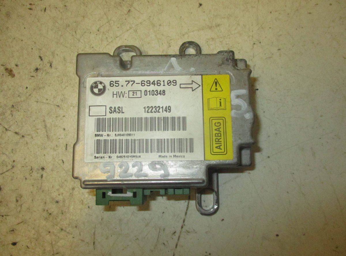 BMW 7 (E65 / E66 / E67 / E68) Airbag Control Unit Airbag control unit — BMW 7 (E65, E66) (2001-20...