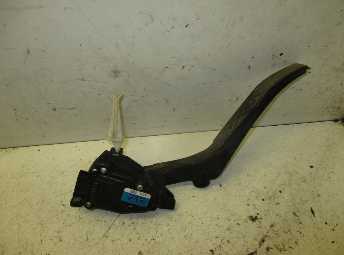Volkswagen Touareg Accelerator Pedal VW TOUAREG I (7L) (2002-2010) Accelerator Pedal...
