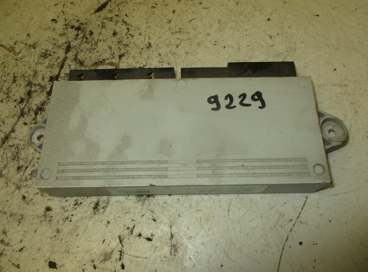 BMW 7 (E65 / E66 / E67 / E68) Door control unit rear right