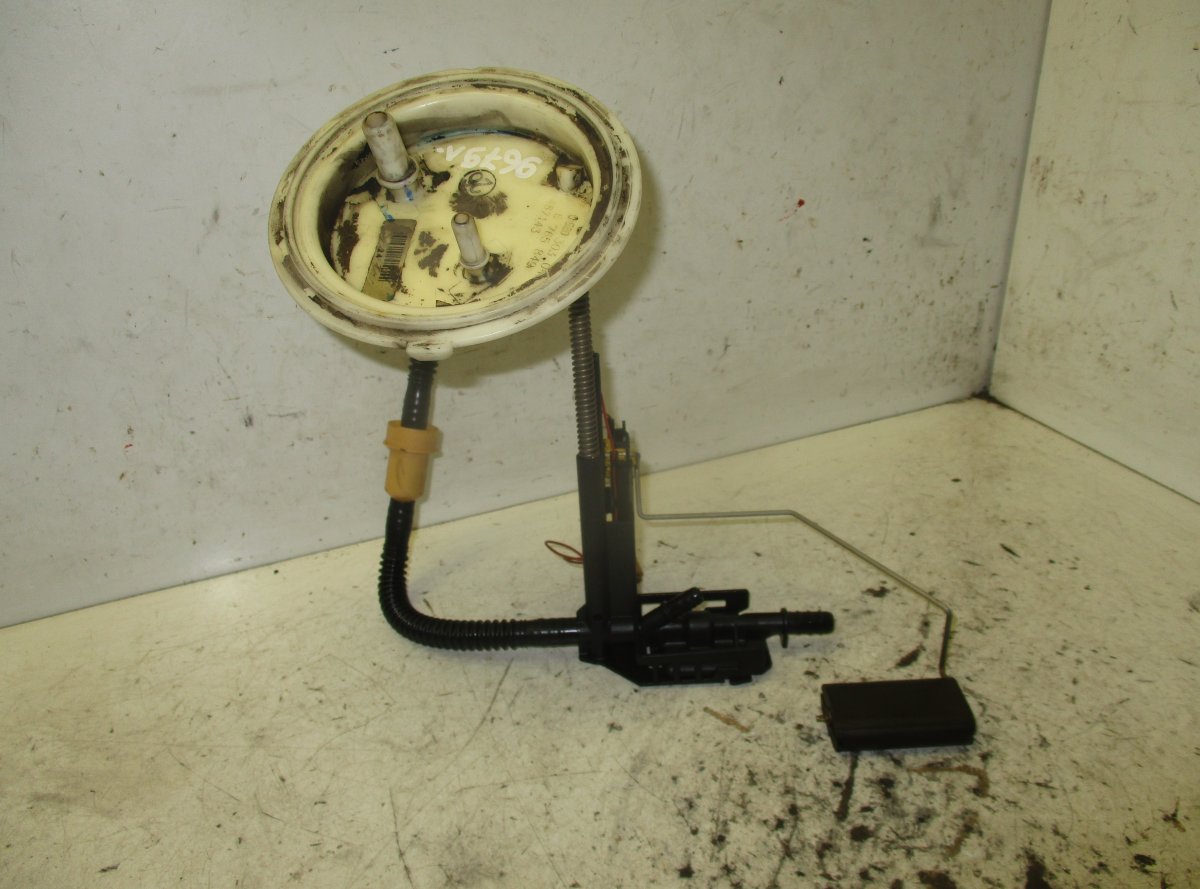 BMW 5 (E39) Fuel Level Sensor