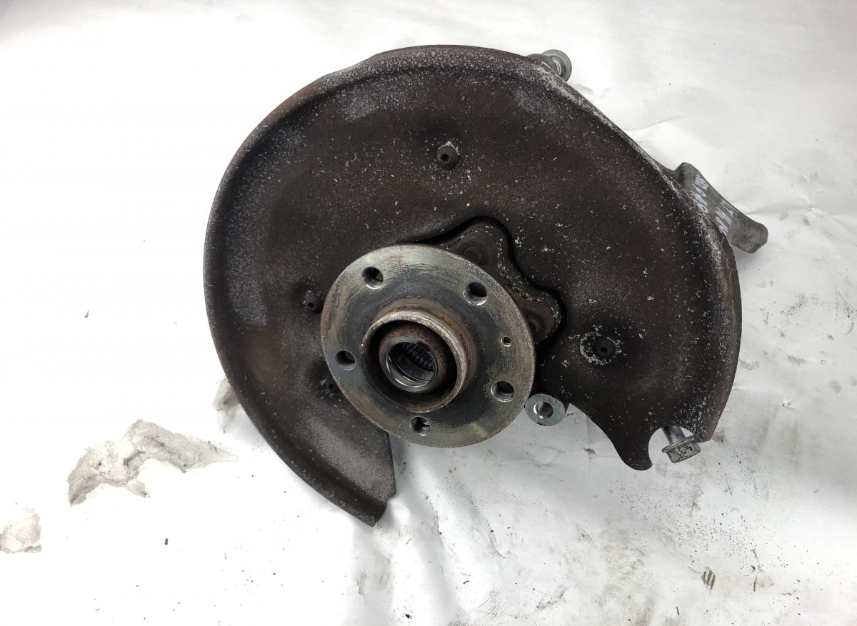 Audi A6 (C7) Wheel bearing housing rear left AUDI A6 / A6 ALLROAD (C7, 4G) (2010-2018) Wheel...