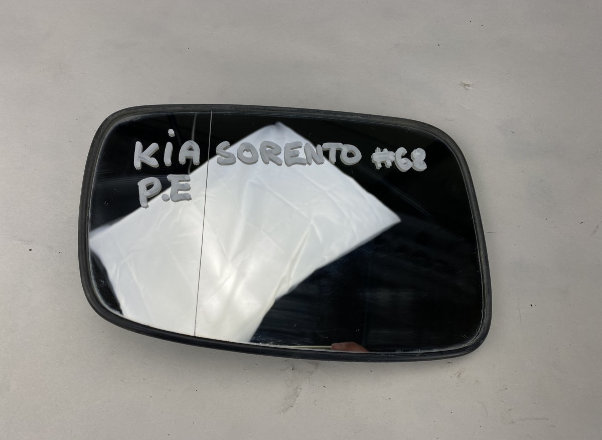 Kia Sorento Mirror glass right KIA SORENTO I (JC) (2002-2009) Mirror glass rig...