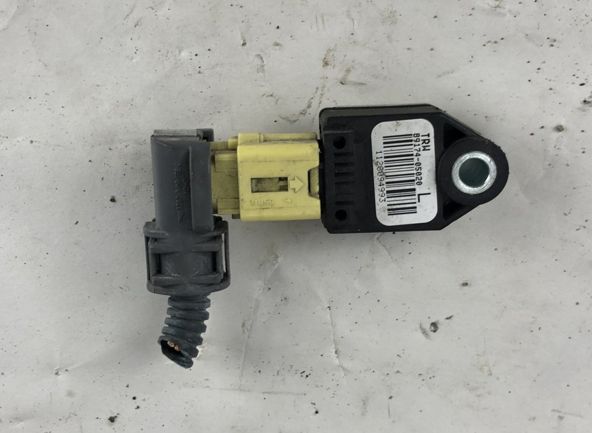 Toyota Avensis (T25) Crash Sensor Front TOYOTA AVENSIS (T250) (2003-2008) Crash Sensor ...