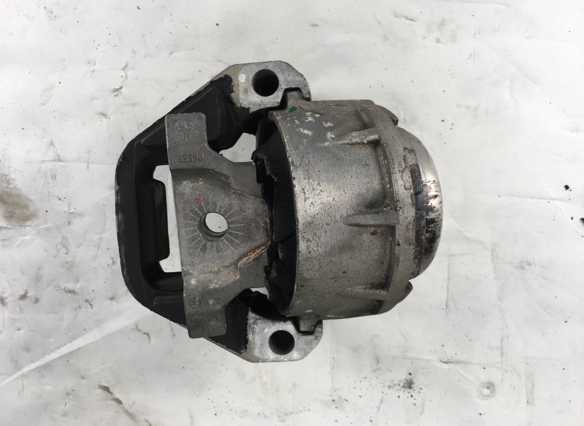 Audi A6 (C7) Engine Mount left AUDI A6 / A6 ALLROAD (C7, 4G) (2010-2018) Engin...