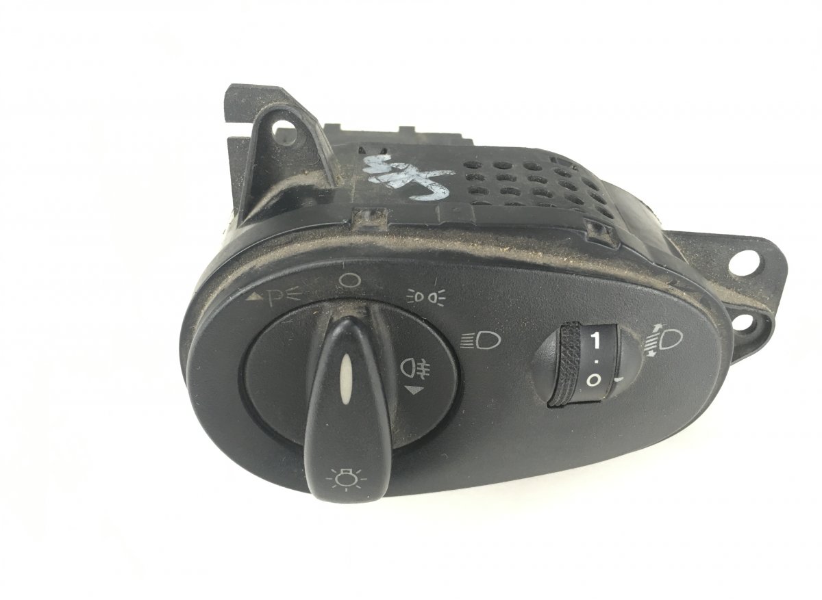 Ford Focus Headlight Switch FORD FOCUS I (1998-2007) Headlight Switch 98AG1...