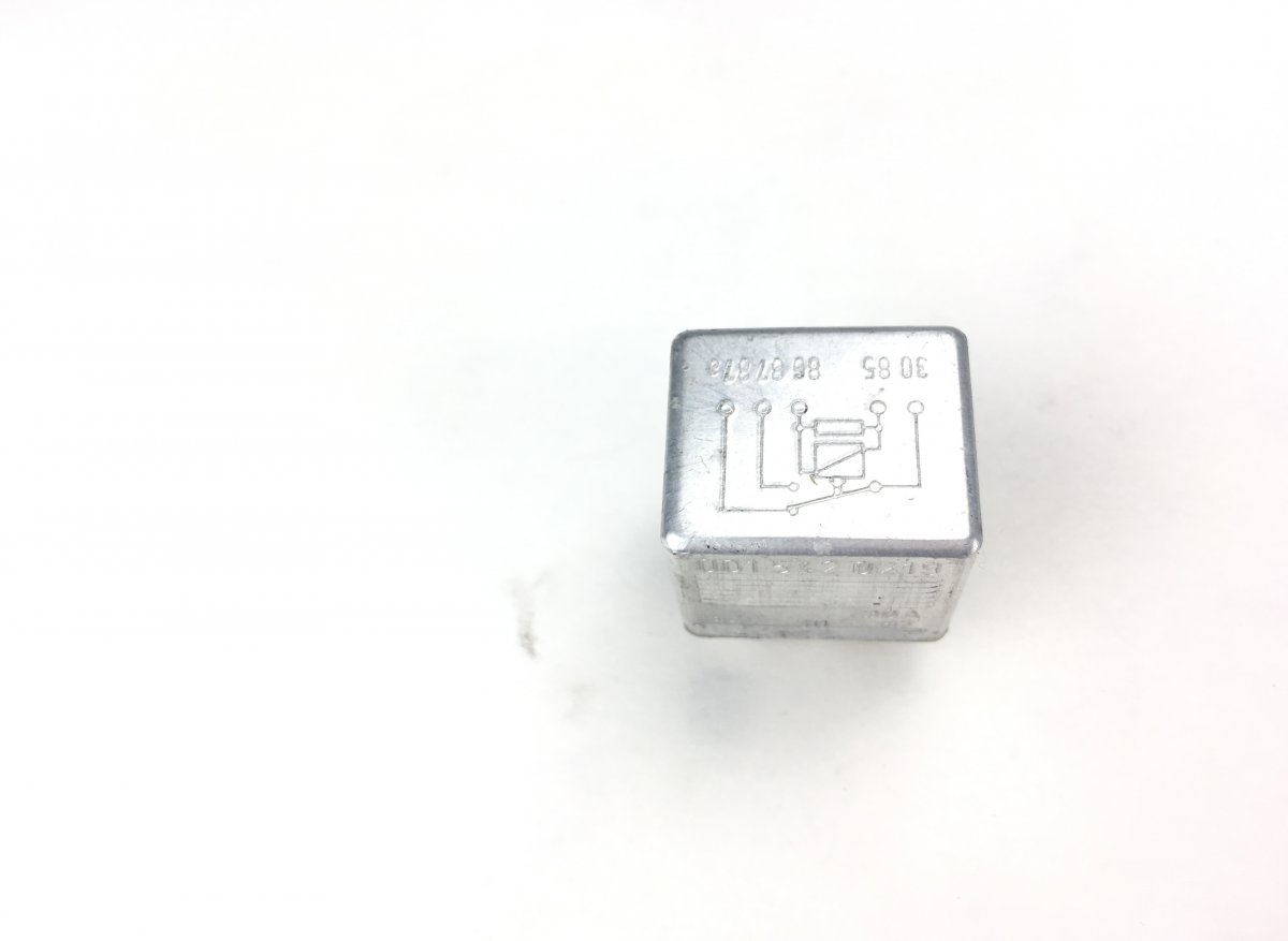Mercedes-Benz 200 - 300 (W123) Relays, other MERCEDES-BENZ S-CLASS (W126) (1979-1991) Relays...