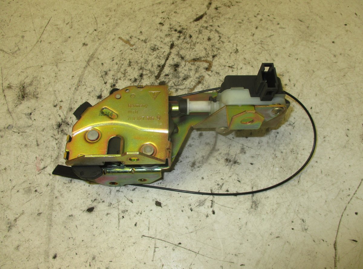 Volkswagen Touareg Central Locking motor bootlid / tailgate VW TOUAREG I (7L) (2002-2010) Central Locking m...