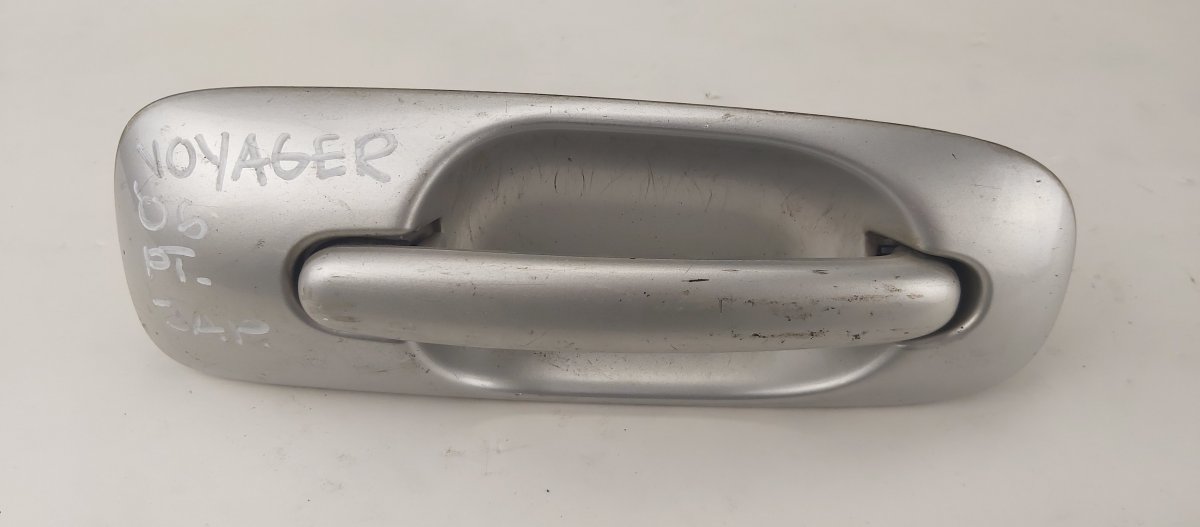 Chrysler Voyager / Town & Country Door Handle Exterior Front Right
