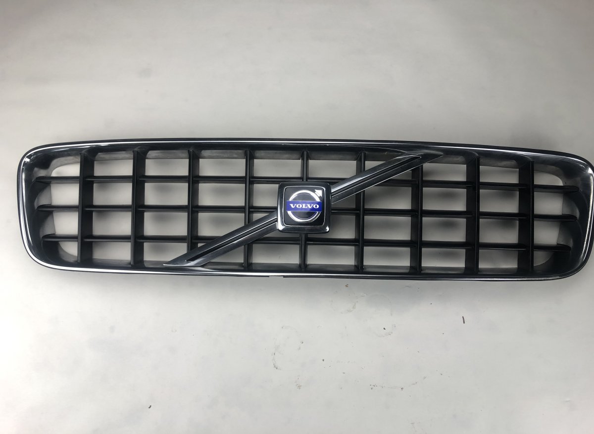 Volvo XC90 Radiator Grille VOLVO XC90 I (2002-2014) Radiator Grille

Gener...