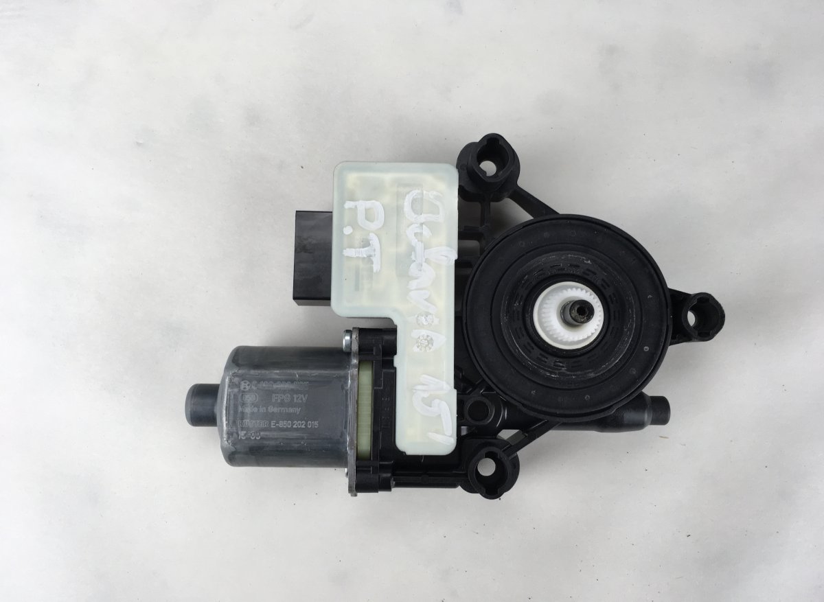 Skoda Octavia Window Regulator Motor Rear Right SKODA OCTAVIA III (5E) (2012-2019) Window Regul...