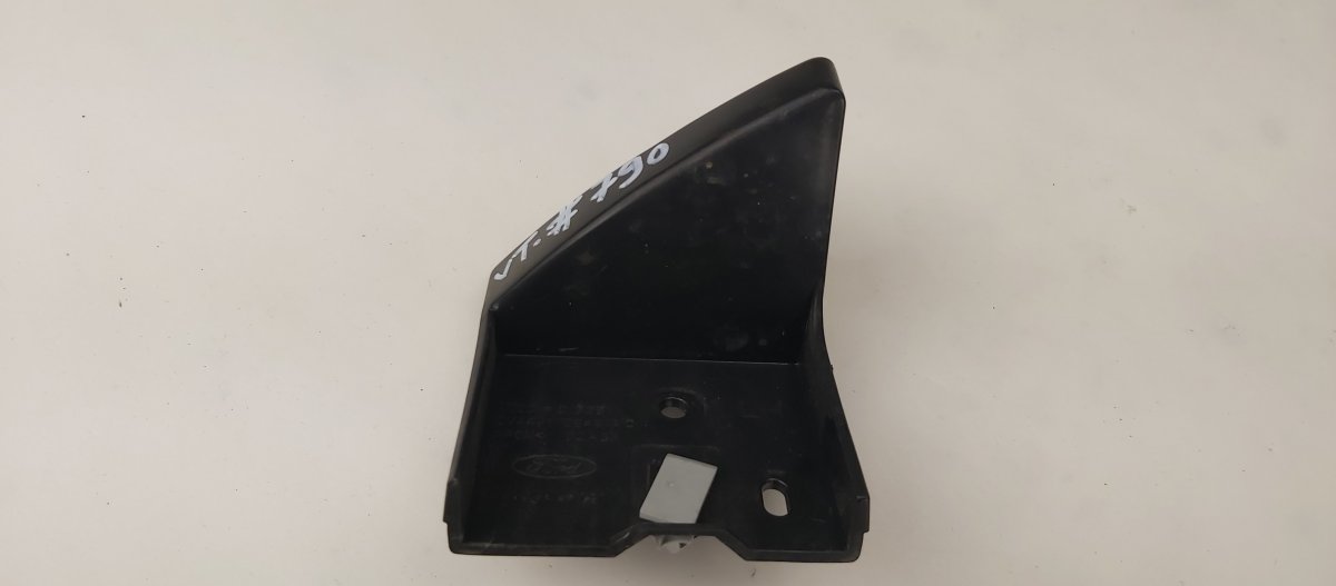 Ford Kuga Rear bumper Carrier holder on fender left Rear bumper Carrier holder on fender left — FOR...