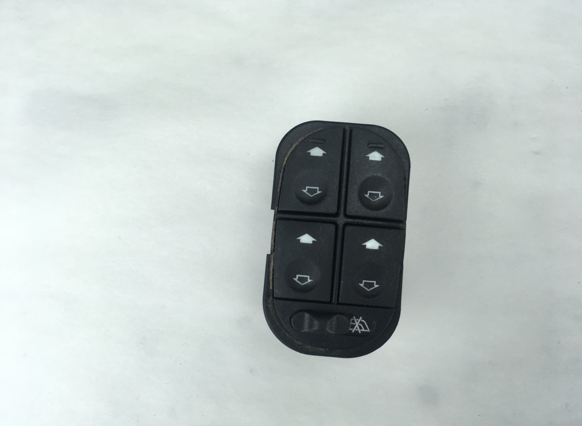 Ford Mondeo Main windows switch FORD MONDEO I (1993-1996) Main windows switch 9...