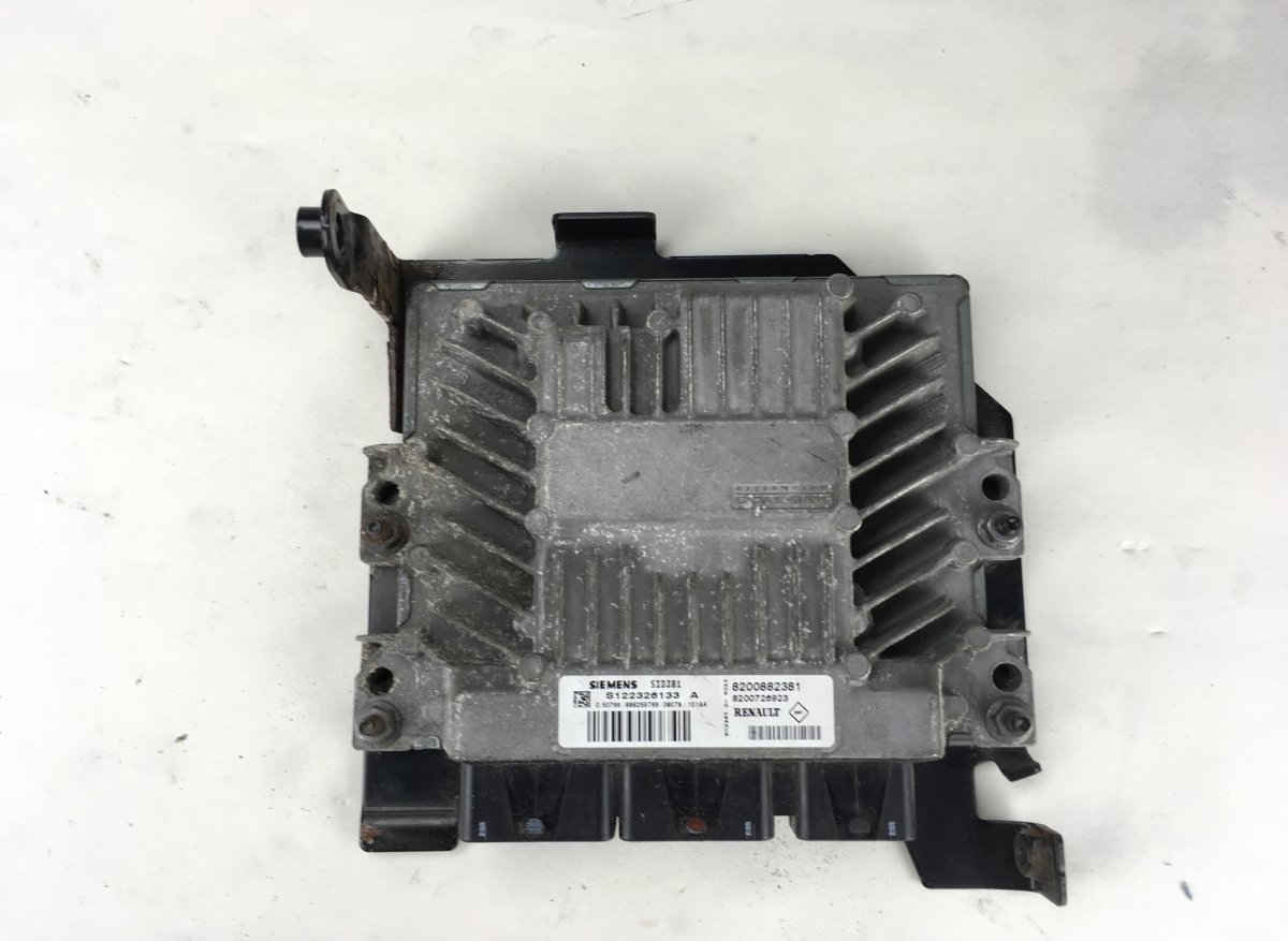 Renault Laguna Engine Control Unit / module (ECU) RENAULT LAGUNA III (2007-2015) Engine Control U...
