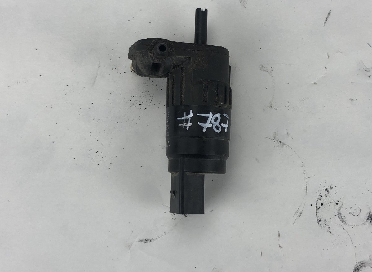 Audi A3 (8P) Washer pump Windscreen AUDI A3 (8P) (2003-2012) Washer pump Windscreen...