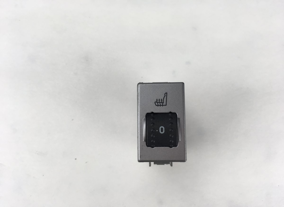 Ford Kuga Seat Heater Switch Front left FORD KUGA I (TE) (2008-2013) Seat Heater Switch...